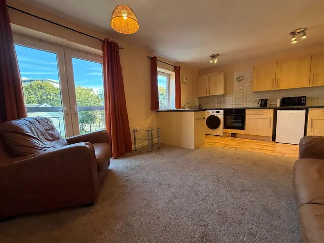 Milton Place, Salford, M6, photo 2