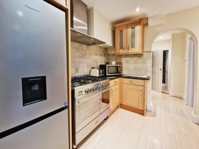 St. Marys Walk, Harrogate, HG2, photo 3