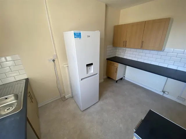 Photo 3 — Monmouth Street First Floor Flat, Bridgwater, Somerset TA6 5EQ