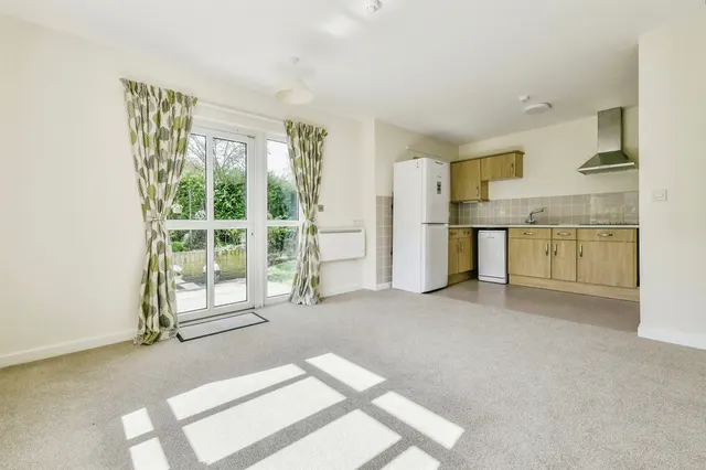 Elmside Walk, Hitchin, SG5, photo 2