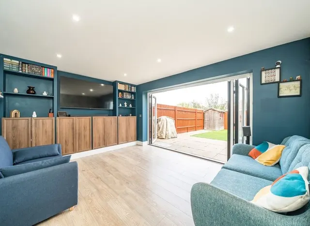 Eveline Road, Mitcham, CR4, photo 3