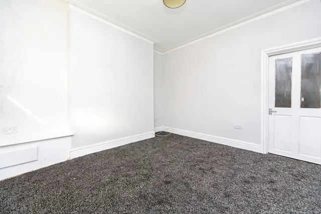 Chirkdale Street, Liverpool, L4, photo 3