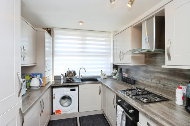 Photo 2 — Batemoor Drive, SHEFFIELD, South Yorkshire, S8