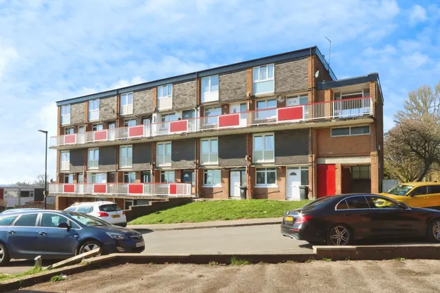 Batemoor Drive, SHEFFIELD, South Yorkshire, S8, photo 1