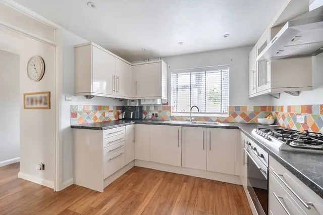 Tufts Meadow, Midhurst, GU29, photo 3