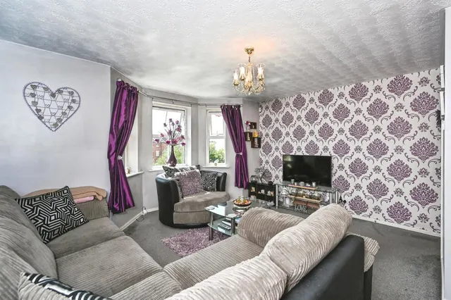 Photo 3 — Finsbury Close, Great Sankey, Warrington, Cheshire, WA5