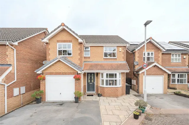 Moorland View, Rodley, LS13, photo 1