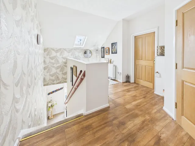 Nicholas Road, Crosby, L23, photo 2