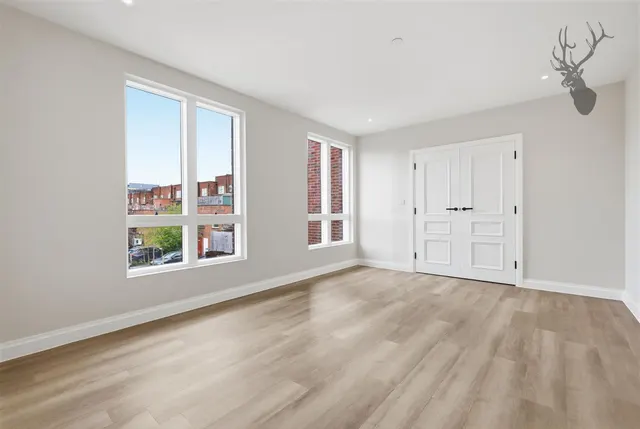 High Road, Chigwell, IG7, photo 2