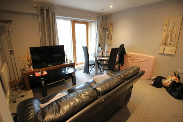 South Street, Bury, BL9, photo 2