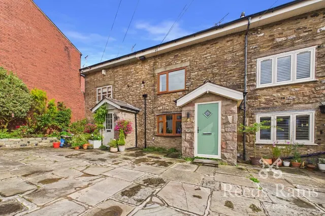 Bury Lane, Withnell, Lancashire, PR6, photo 1