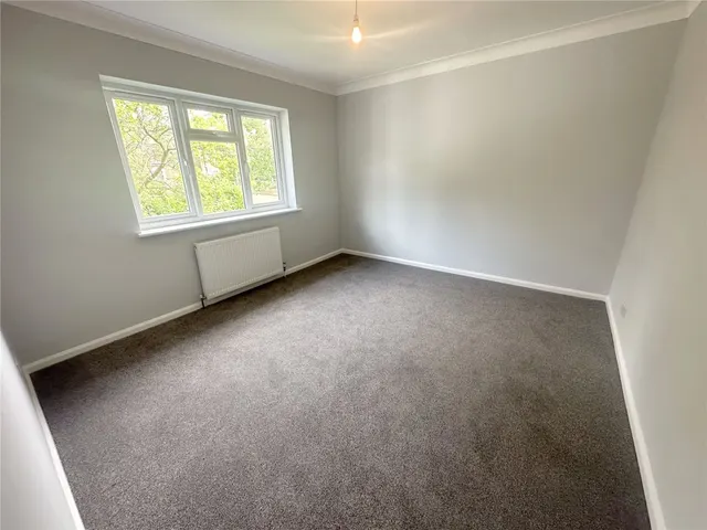 Hankins Lane, London, NW7, photo 3