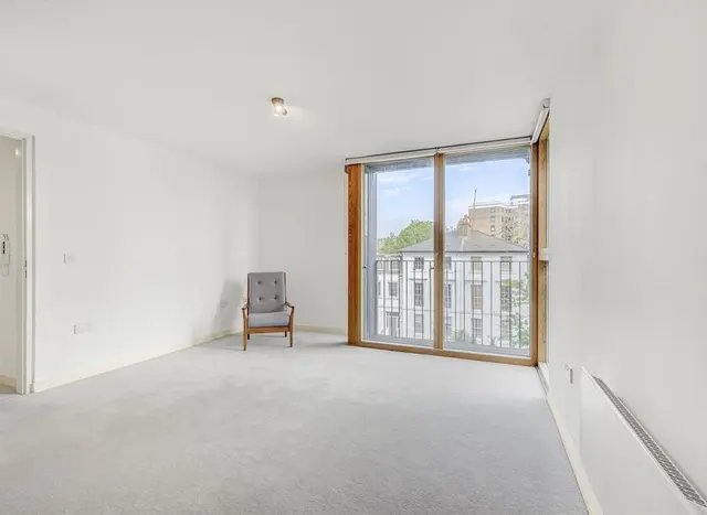 Lillie Road, Fulham, SW6, photo 1
