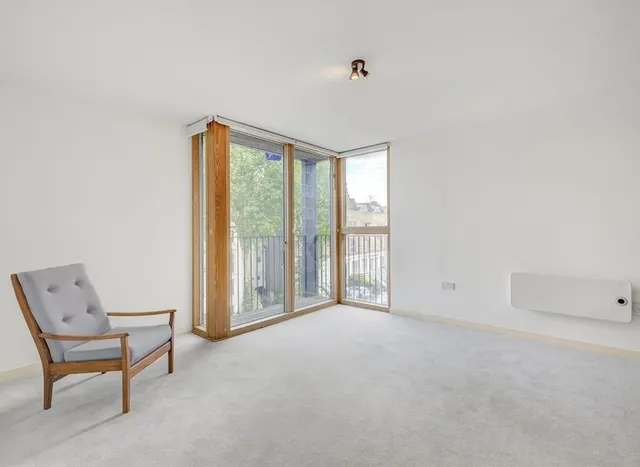 Photo 3 — Lillie Road, Fulham, SW6
