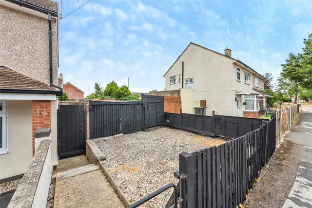 Photo 2 — Marston Avenue, Swindon, Wiltshire, SN2
