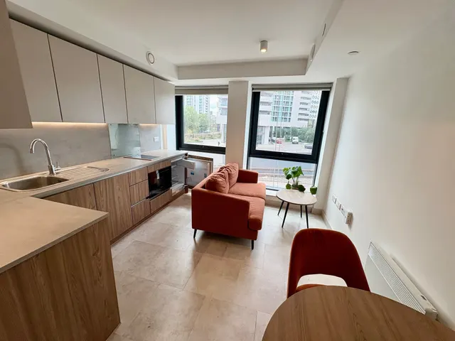 Paradise Street, B1, photo 1