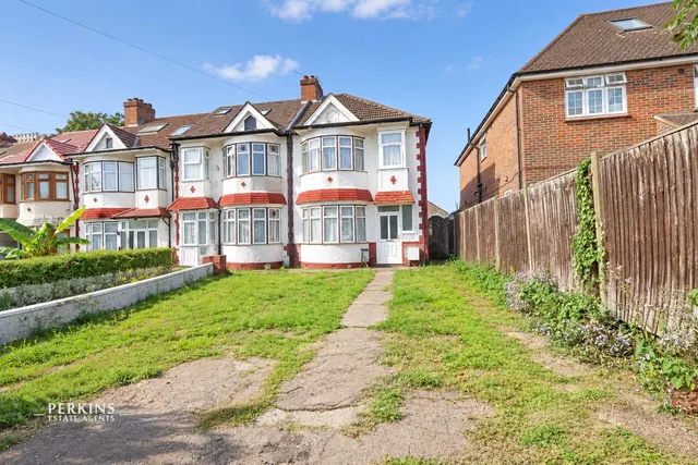 Dennis Avenue, Wembley, HA9, photo 1