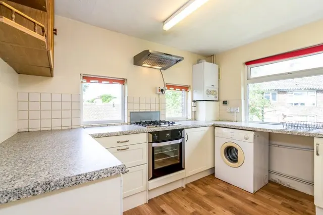 Gilbert Road, Chichester, PO19, photo 2