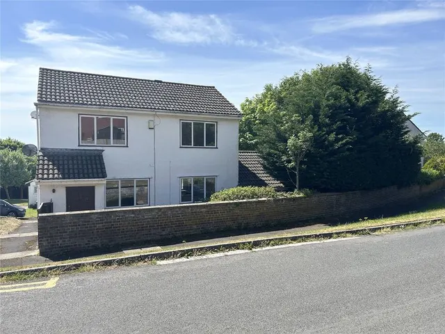 Pines Road, Bitton, BS30, photo 1