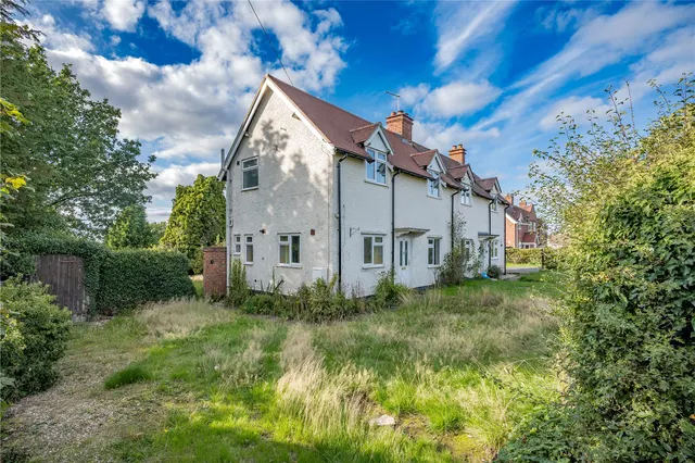 3 bedroom house — Belbroughton Road, Clent, Stourbridge, Worcestershire, DY9 9RD