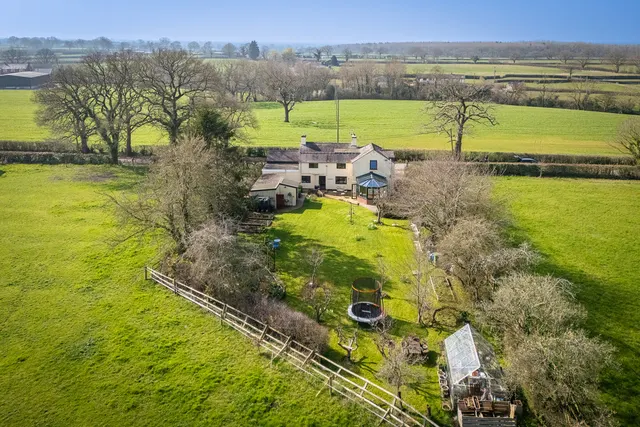Fields Cottage Near Malpas, photo 2