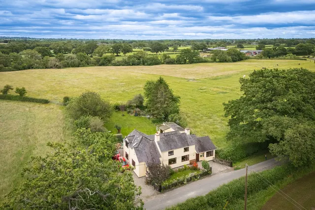 Fields Cottage Near Malpas, photo 3