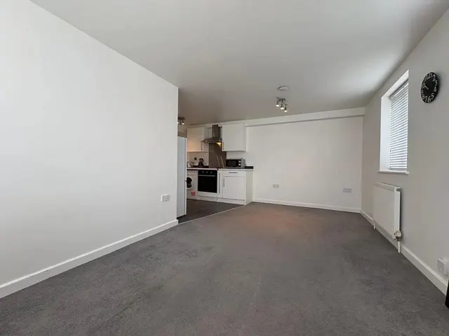 Gordon Road, Thatcham, RG18, photo 2