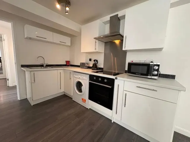 Gordon Road, Thatcham, RG18, photo 3
