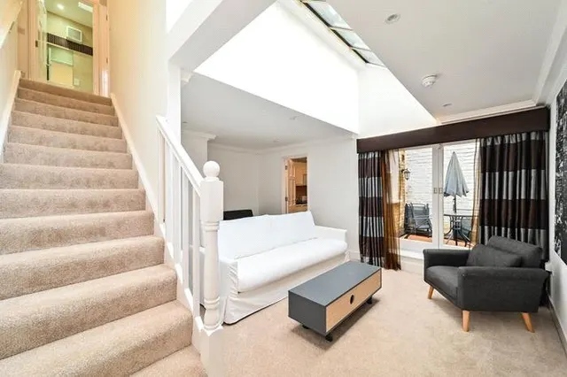 Baker Street, Marylebone, W1U, photo 1