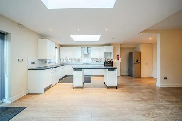 Photo 2 — Pendennis Road, Streatham Hill, London, SW16