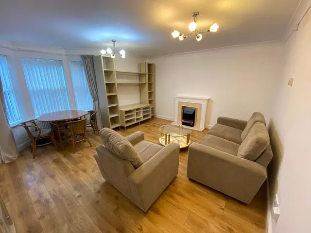 Jesmond Road, NE2, photo 1