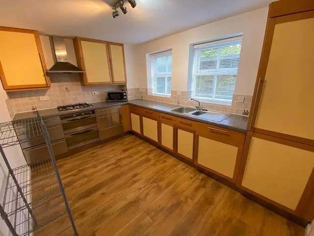 Jesmond Road, NE2, photo 2