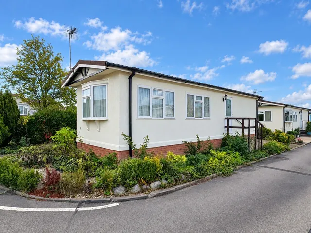 Hill Top Park, Princethorpe, Rugby, photo 1