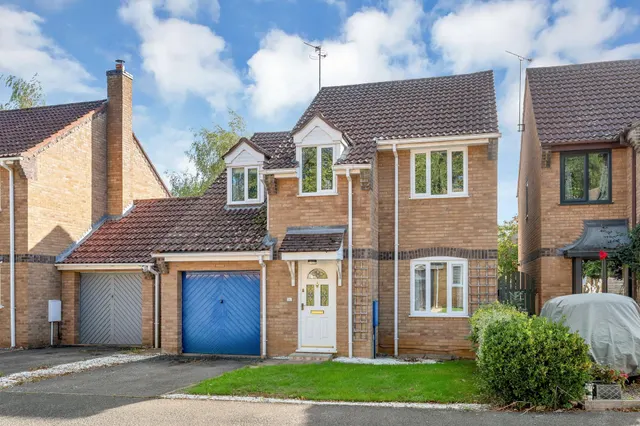 Foxfield Way, Oakham, LE15, photo 1