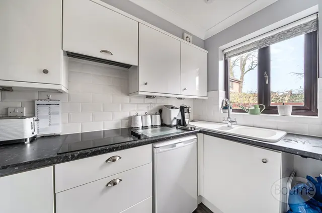 Tower Close, Liphook, GU30, photo 3