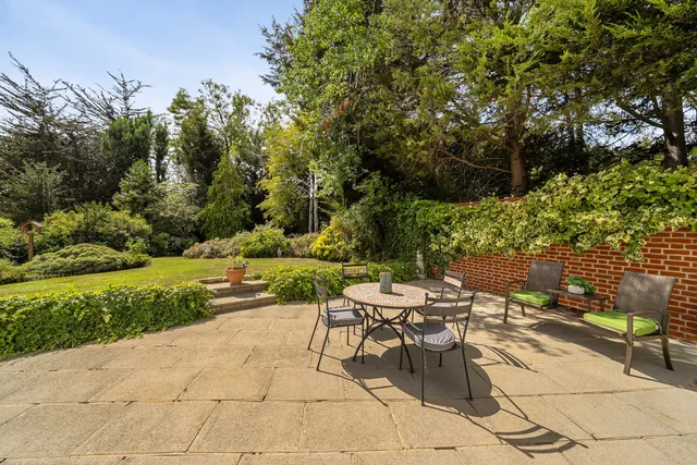 Woodhall Drive, Pinner, HA5, photo 3