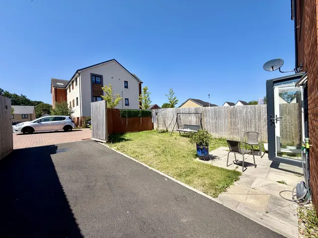 Clos Y Gadwyn, Cardiff, CF5, photo 3