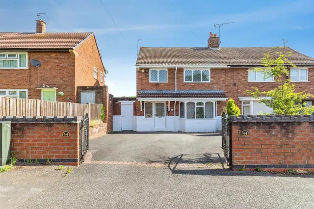 Tennyson Road, Stafford, photo 1