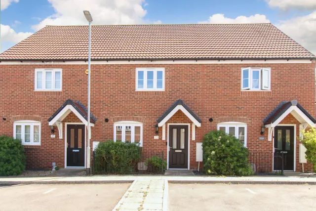 Woodpecker Drive, Hemel Hempstead, Hertfordshire, HP3 0FQ, photo 1