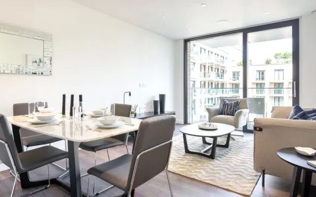 Chaucer Gardens, Aldgate, E1, photo 1