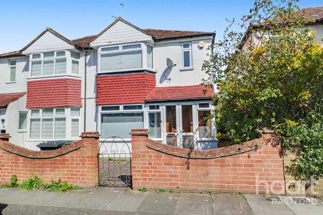 Marina Drive, Dartford, DA1, photo 1