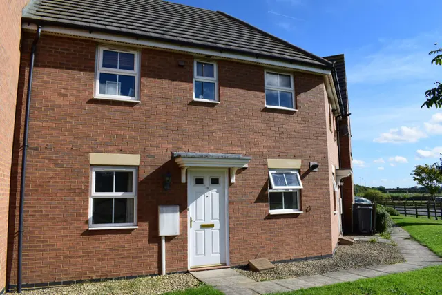 Gladiator Close, Wootton, NN4, photo 1