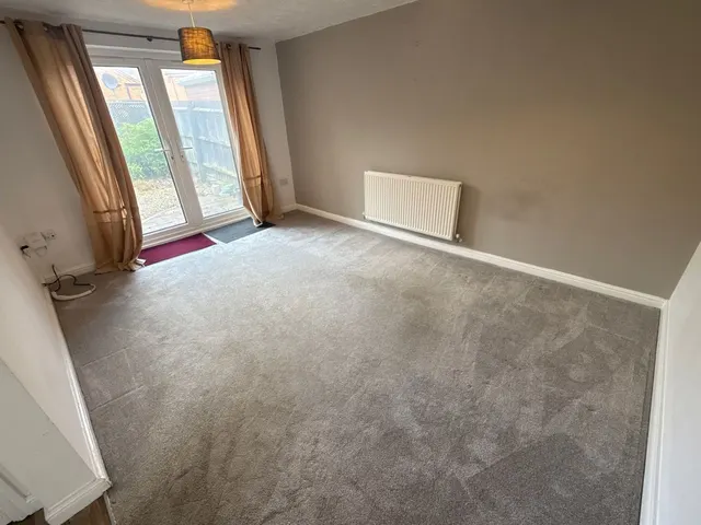Gladiator Close, Wootton, NN4, photo 2