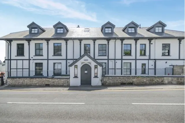Narberth Road, Tenby, photo 1