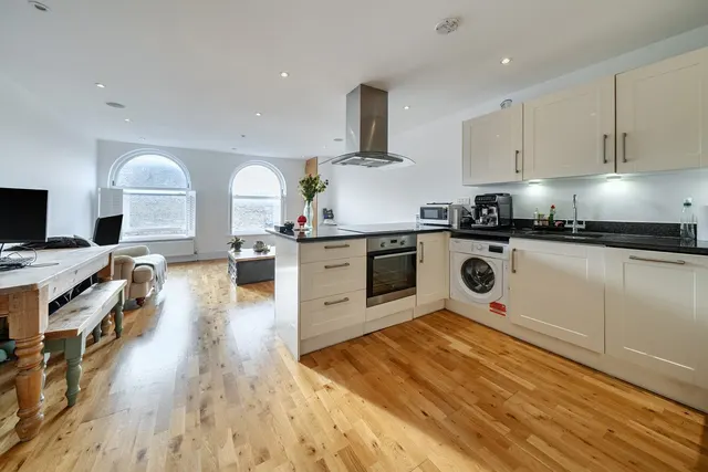 Lavender Hill, Battersea, SW11, photo 2