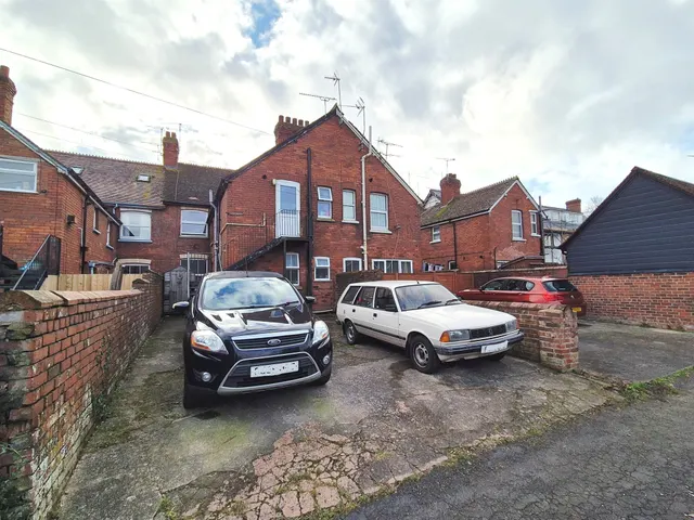 Summerland Avenue, Minehead, TA24, photo 2