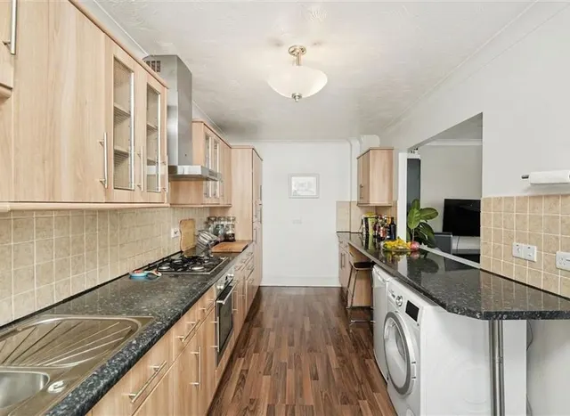 Commercial Road, Wapping, E14, photo 2