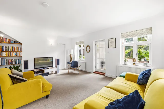 Balcombe Road, Haywards Heath, RH16, photo 3