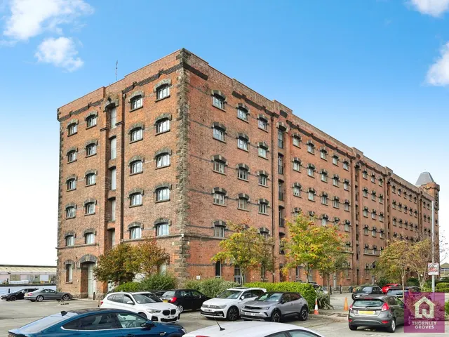 Dock Road, Birkenhead, CH41, photo 1