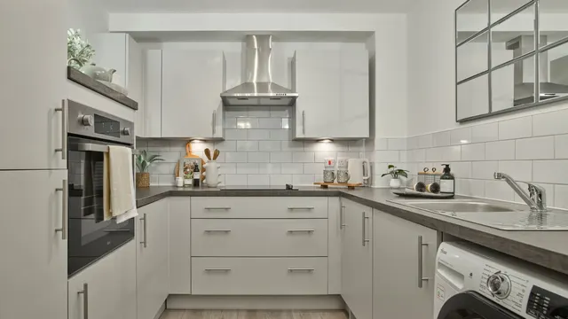 Broadwater Road, Romsey, SO51, photo 3